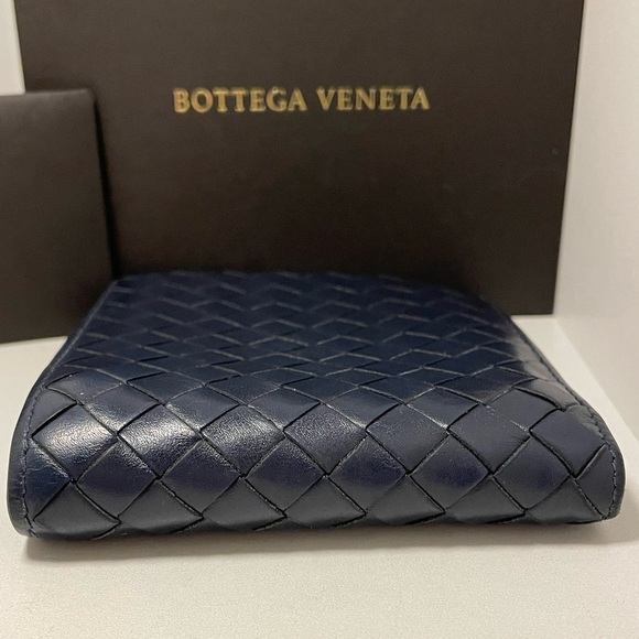 Bottega Venetta bifold wallet - Picture 8 of 14